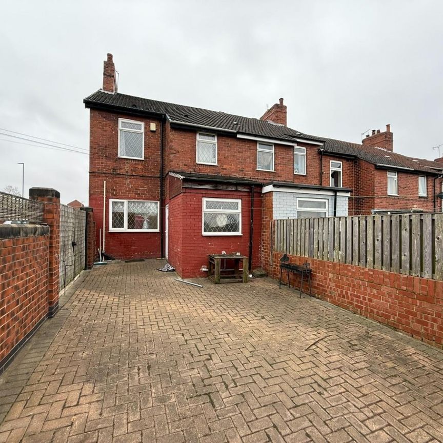 Wesley Street, South Elmsall, Pontefract, West Yorkshire - Photo 1