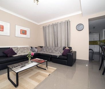 6 bedroom house to rent - Photo 1