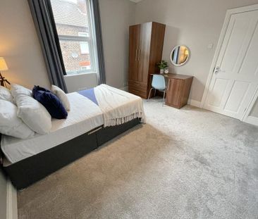 4 bedroom terraced house to rent - Photo 6