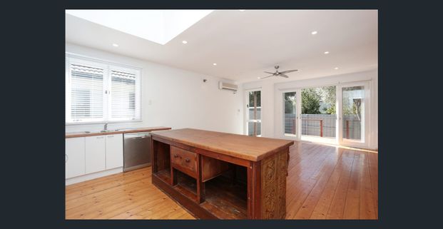 Cosy home in leafy Flemington - Photo 1