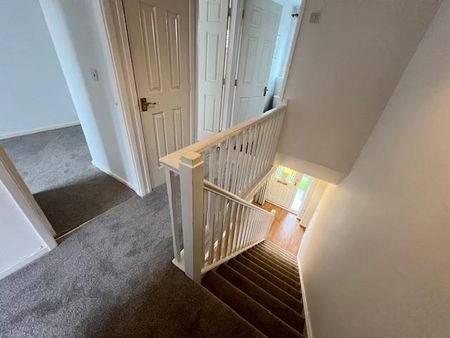 3 bedroom semi-detached house to rent - Photo 2