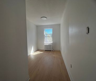 For Lease - 804A St Clair Avenue Unit# 101, Toronto, Ontario - Photo 6