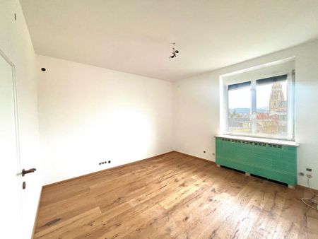 Nähe Kapuzinerkloster: 3 Zimmer mit Balkon und Ausblick - Photo 2