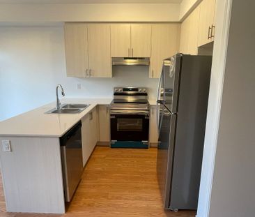 For Lease - 272 Okanagan Path, Oshawa, Ontario - Photo 3
