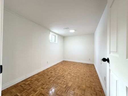 For Lease - 15 Nymark Avenue Unit# Bsmt, Toronto, Ontario - Photo 3