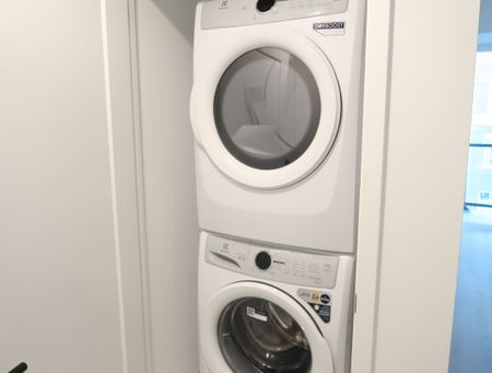 For Lease - 1660 Bloor Street Unit# 303, Toronto, Ontario - Photo 3