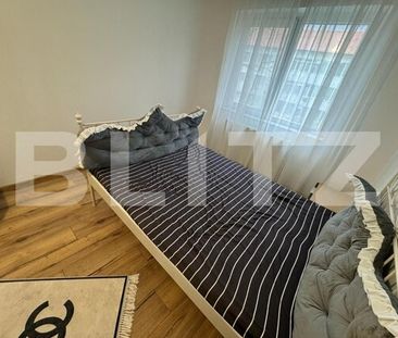 Apartament cu 3 camere, 72 mp utili, cartier Rovine - Fotografie 2