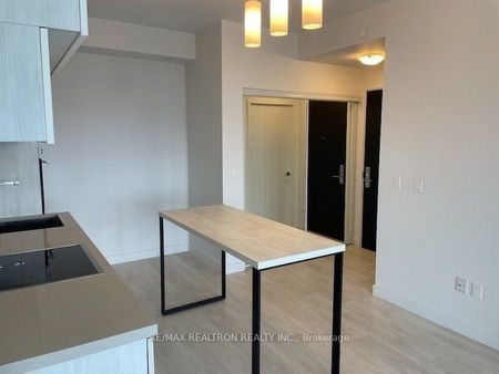 For Lease - 8 Eglinton Avenue Unit# 5606, Toronto, Ontario - Photo 2