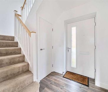 Station Road, Hook, Hampshire, RG27 - Photo 5