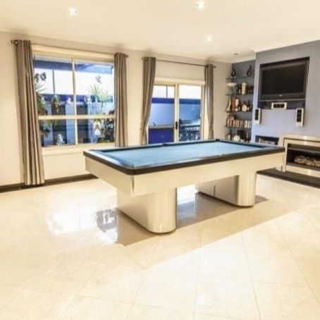 Sophisticated Living - Photo 1