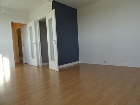 Location Appartement 2 pièces 44m² ORLEANS 45000 - Photo 4