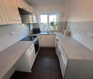 2 bedroom ground floor flat to rent - Photo 6