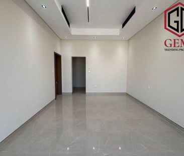 BRAND NEW | PRIME AREA | SERVANT BLOCK | GARDEN - Photo 4