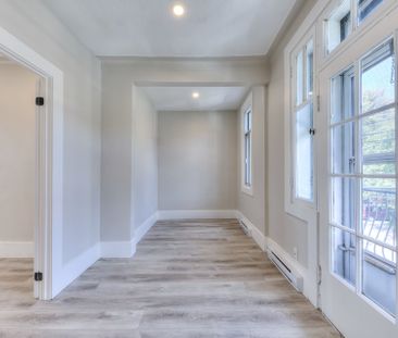 3416 Av. Patricia, Montréal (Côte-des-Neiges, QC H4B - Photo 1