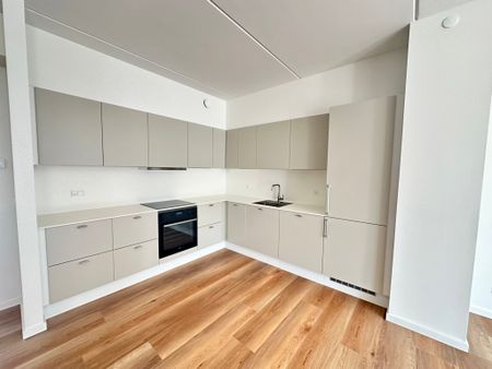 Lys delevenlig lejlighed med stor altan og udsigt - Photo 4