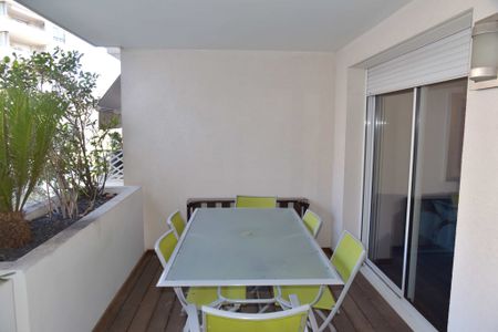 Appartement 3 pièces 71m2 MARSEILLE 8EME 1 544 euros - Photo 4