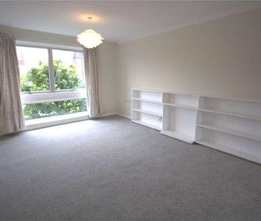 Castle Garden, Swan Street, Petersfield, Hampshire, GU32 - Photo 1