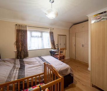 3 Bed Terraced House, Francis Road, HA1 - Photo 4