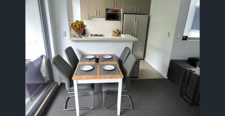 Furnished 2 Bedroom 2 Bathroom Apartment - Rosebery - Photo 3