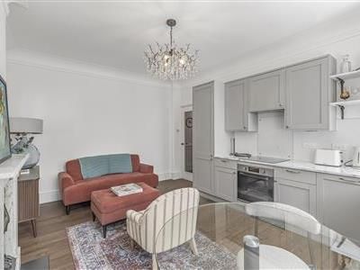 Kings Road, SW3 - Photo 1