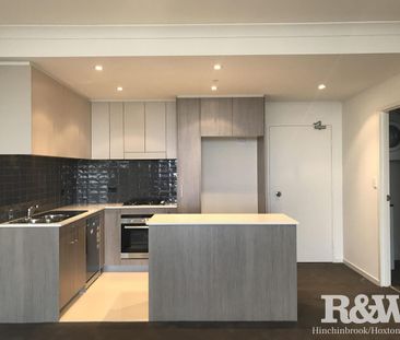 Executive High-Rise Living in the Heart of Liverpool - Photo 2