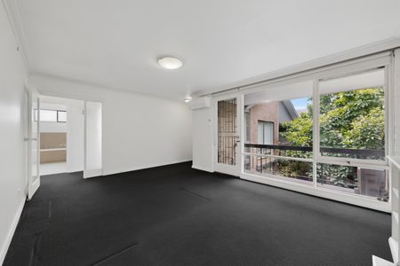 22/995 Burke Road, Camberwell VIC 3124 - Apartment For Rent | Domain - Photo 2