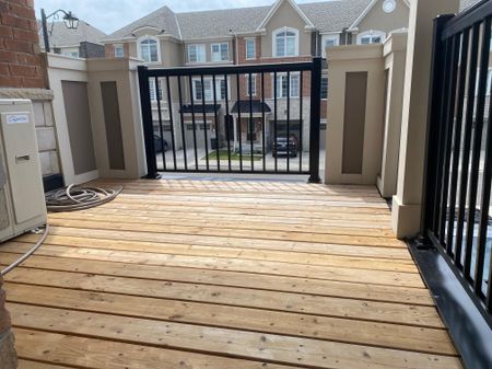 For Lease - 8 Fusilier Drive, Toronto, Ontario - Photo 3