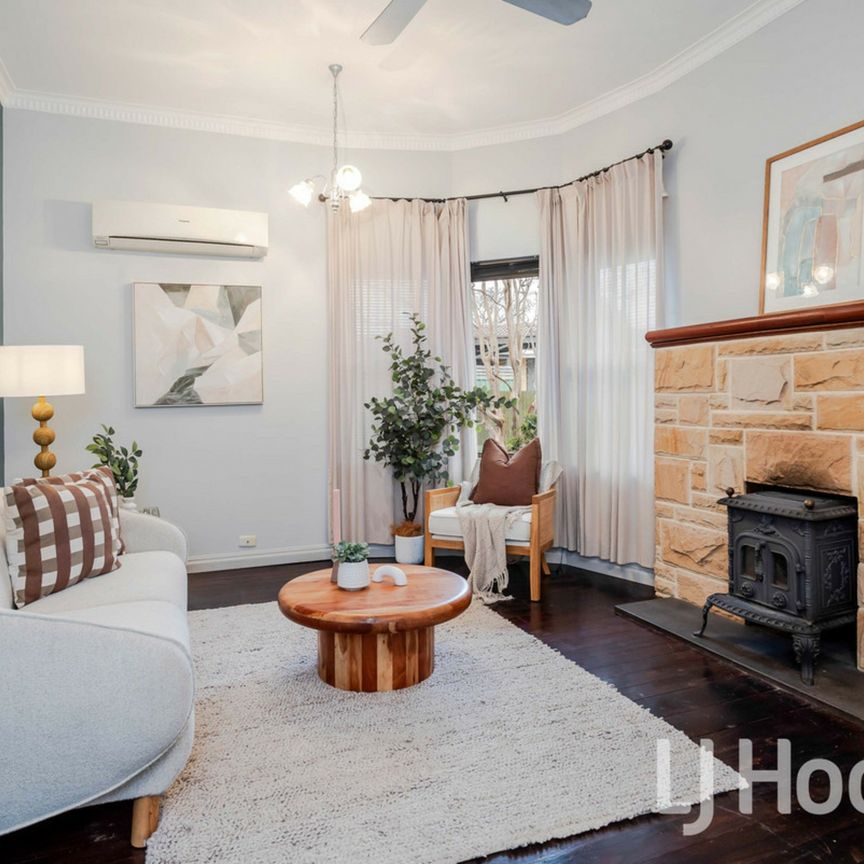 Character, Charm and Comfort. - Photo 1