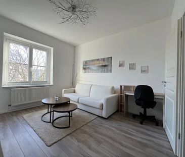 Möblierte, sanierte, ruhige Wohnung mit ca. 36 m² in Lankwitz - Photo 1