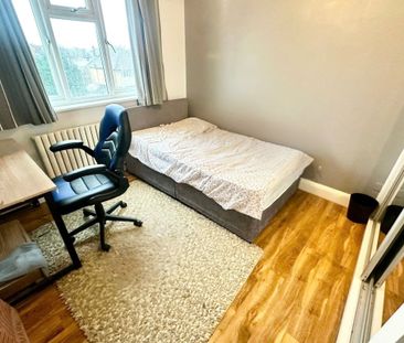 Castle Lane East - Photo 2