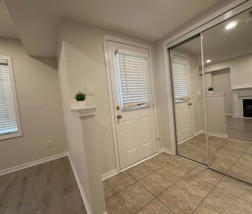 For Lease - 438 Beach Boulevard, Hamilton, Ontario - Photo 5