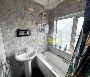 3 bedroom semi-detached house to rent - Photo 5