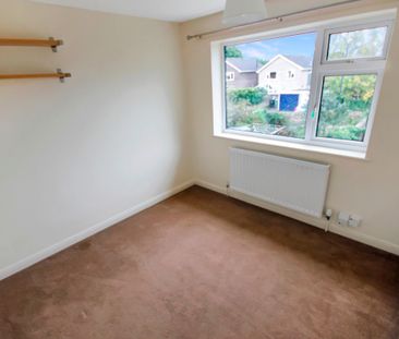 Queens Walk, Bristol, Gloucestershire, BS35 1SS - Photo 6