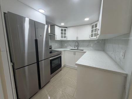 For Lease - 42 HEMLOCK Street Unit# Lower, St. Catharines, Ontario - Photo 2