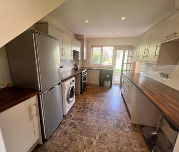 3 bedroom semi-detached house to rent - Photo 3