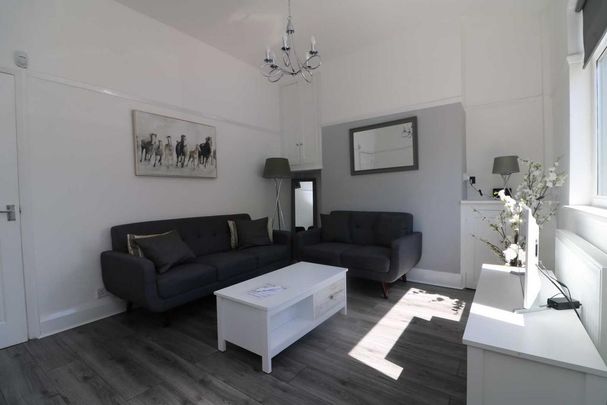 4 bedroom apartment to rent - Photo 1