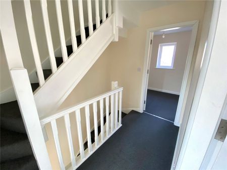 Peel Street Villas, Langley Mill, Nottingham, Derbyshire, NG16 - Photo 5