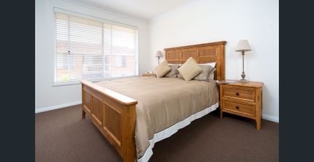 Central Living - Photo 4