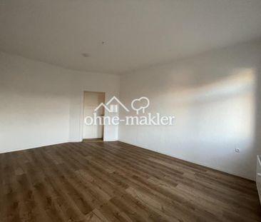 Teilsanierte 3-Zimmer-Wohnung mit Südbalkon & Einbauküche - Photo 1
