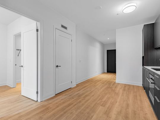 For Lease - 65 Broadway Avenue Unit# 1402, Toronto, Ontario - Photo 1