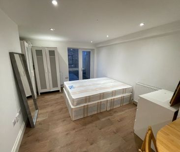 Studio Flat, Harrow Road, W10 - Photo 4