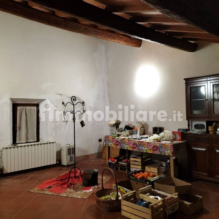 Casale via Roma, Centro, Radicofani - Photo 1