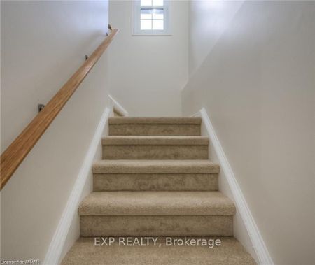 Detached Home For Lease | X8097478 - Photo 4