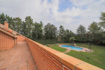 5 bedroom luxury House for rent in Ciudalcampo, Madrid, Province of Madrid, Community of Madrid - Photo 2