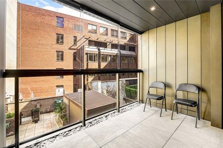 2 bedroom flat to rent - Photo 4