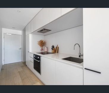 One bedroom apartment, unit, townhouse & warehouse - Photo 4