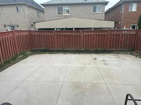 For Lease - 74 Pauline Crescent, Brampton, Ontario - Photo 3