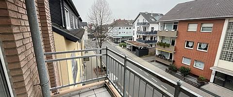 Barrierefreie 3-Zimmer-Wohnung mit zwei Balkonen und Tiefgaragenstellplatz in Zentrumnähe! - Photo 1