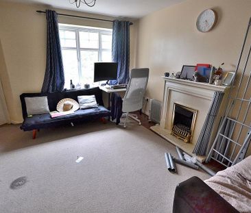 3 bedroom flat to rent - Photo 5