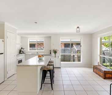 Neat & Spacious Home in a Handy Location - Photo 4